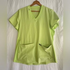 Landau Forward Women’s Green Scrub Top with Pockets size Medium